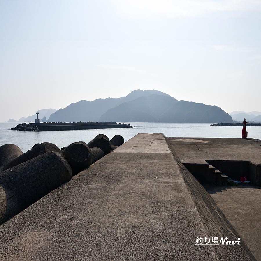 浜坂漁港西波止（赤灯台）｜釣り場Navi - 北近畿版