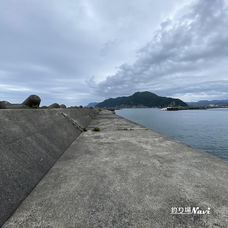 浜坂漁港西波止（赤灯台）｜釣り場Navi - 北近畿版