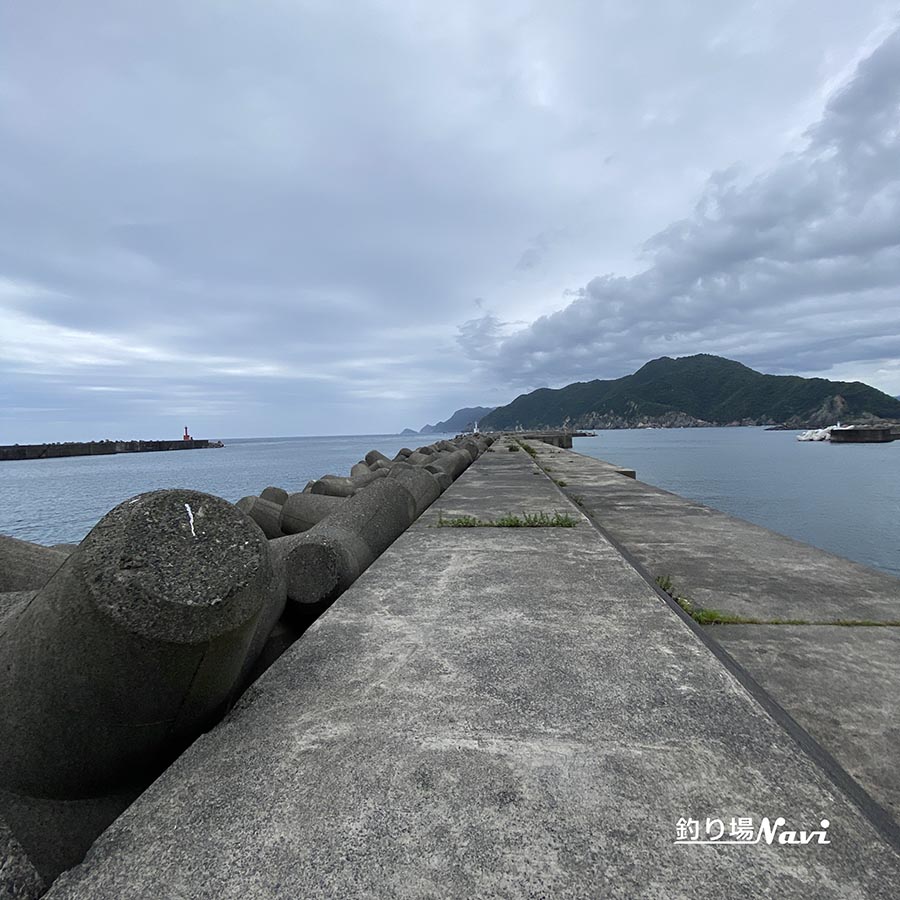 浜坂漁港西波止（赤灯台）｜釣り場Navi - 北近畿版