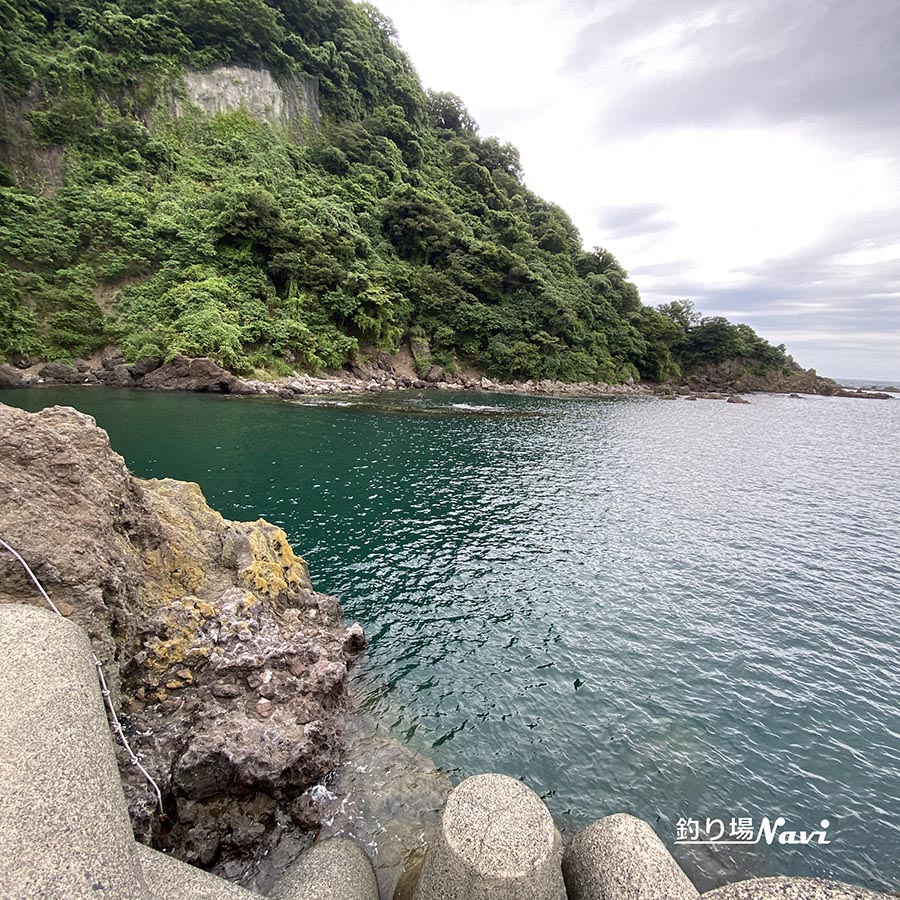 浜坂漁港西波止（赤灯台）｜釣り場Navi - 北近畿版