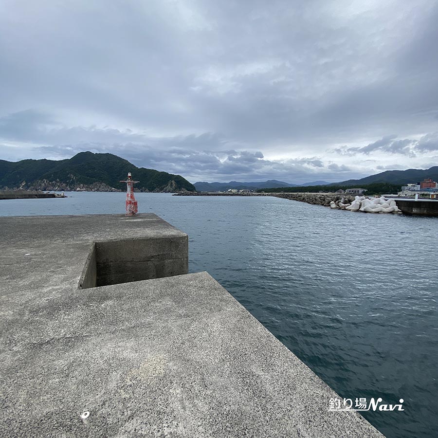 浜坂漁港西波止（赤灯台）｜釣り場Navi - 北近畿版