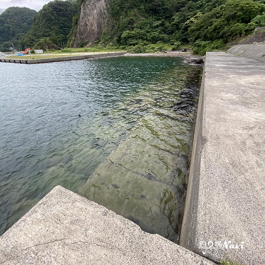浜坂漁港西波止（赤灯台）｜釣り場Navi - 北近畿版